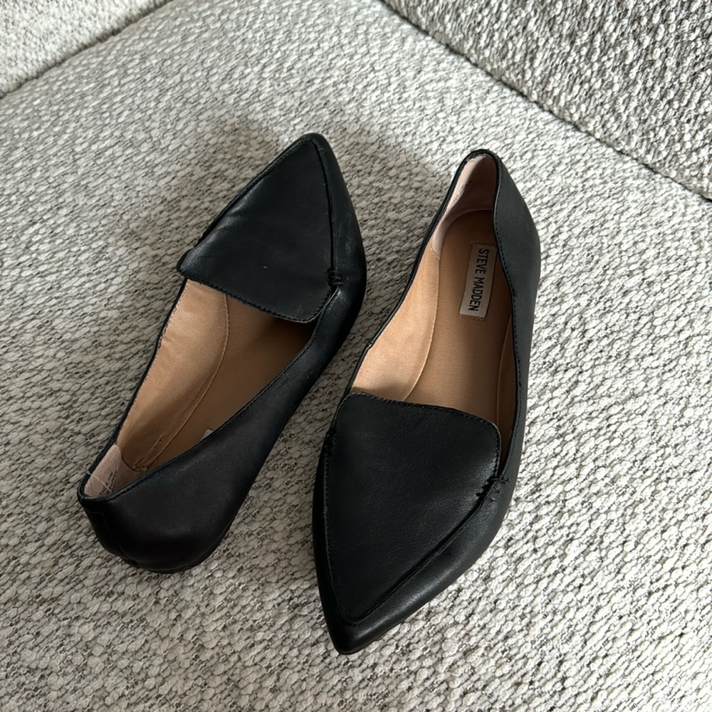 Leather Steve Madden flats